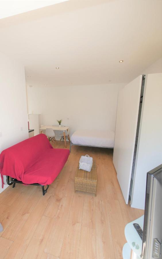 Turay Court Holiday Apartments Борнмът Екстериор снимка