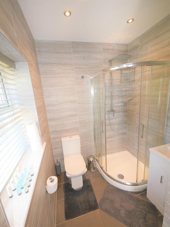 Turay Court Holiday Apartments Борнмът Екстериор снимка