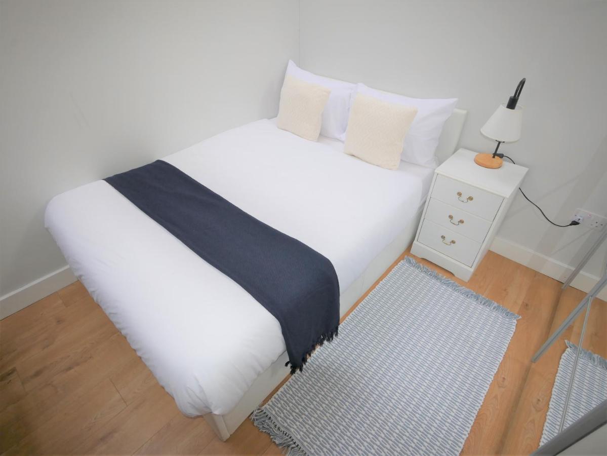Turay Court Holiday Apartments Борнмът Екстериор снимка