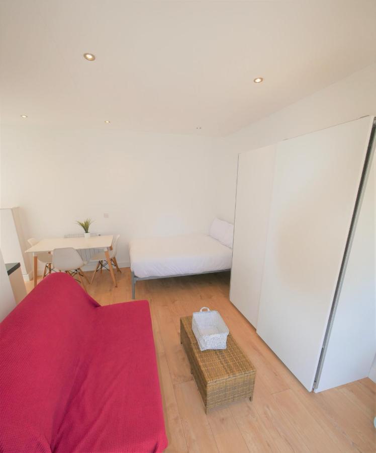 Turay Court Holiday Apartments Борнмът Екстериор снимка