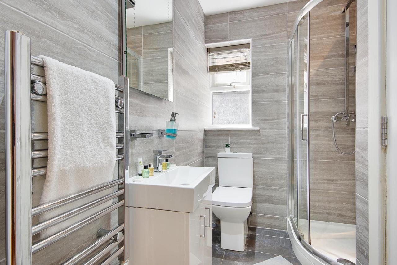 Turay Court Holiday Apartments Борнмът Екстериор снимка