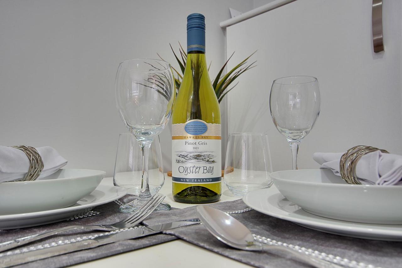 Turay Court Holiday Apartments Борнмът Екстериор снимка