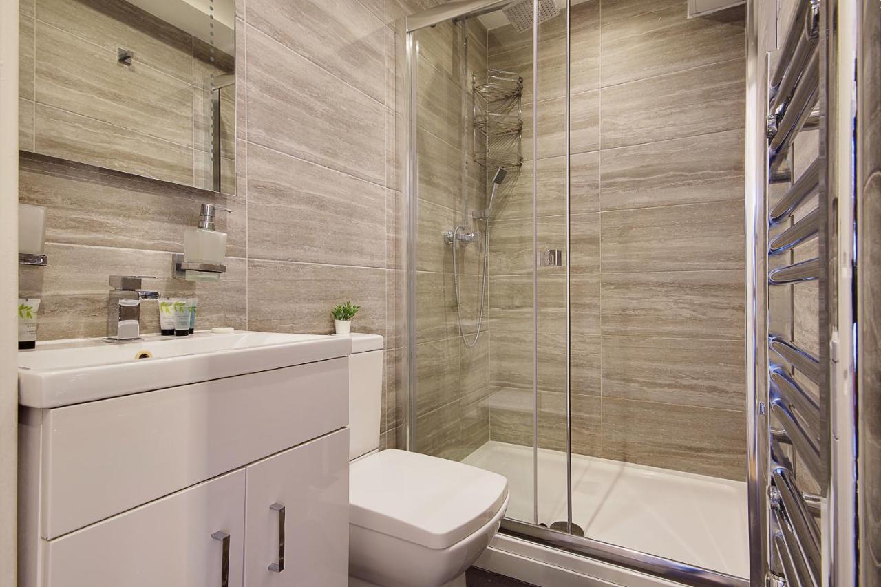 Turay Court Holiday Apartments Борнмът Екстериор снимка