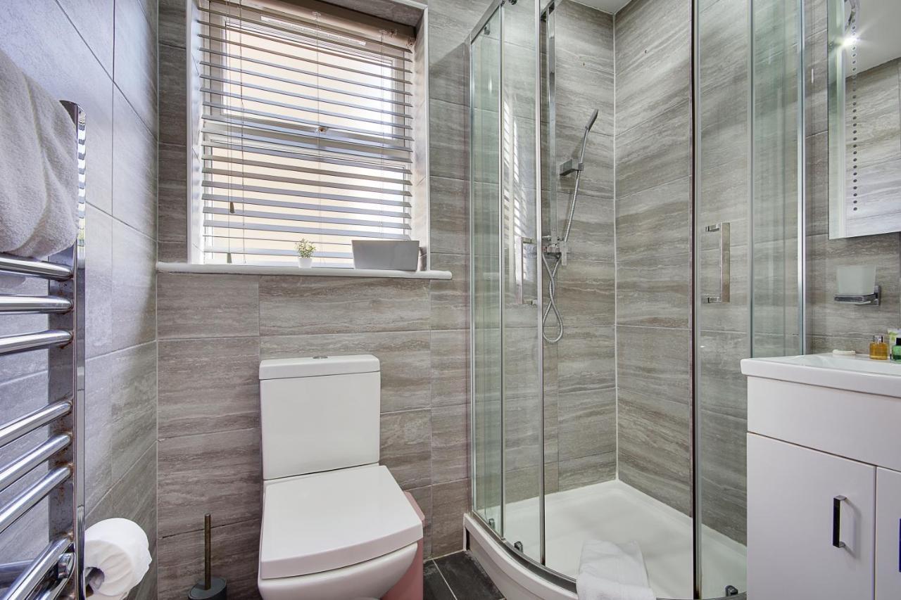 Turay Court Holiday Apartments Борнмът Екстериор снимка