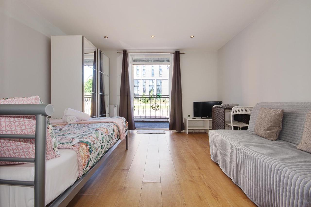 Turay Court Holiday Apartments Борнмът Екстериор снимка