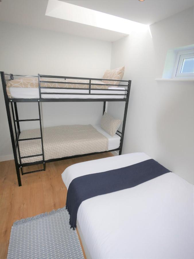 Turay Court Holiday Apartments Борнмът Екстериор снимка