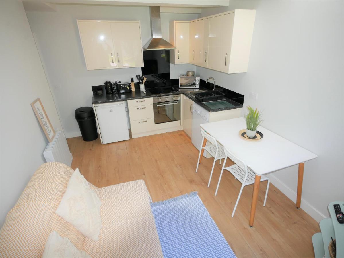 Turay Court Holiday Apartments Борнмът Екстериор снимка