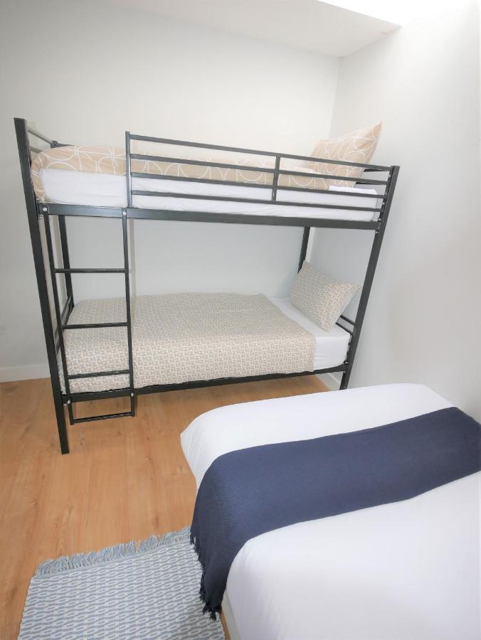 Turay Court Holiday Apartments Борнмът Екстериор снимка