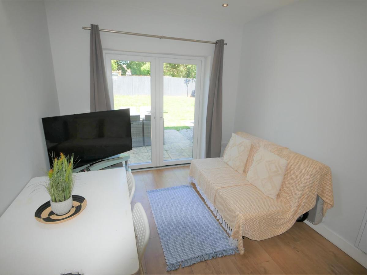 Turay Court Holiday Apartments Борнмът Екстериор снимка